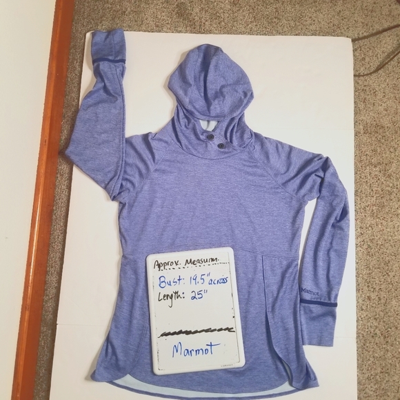 Marmot hooded running shirt front side vents - Picture 9 of 9